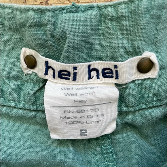 Green linen shorts by hei hei. Size 2. - Picture 3 of 3